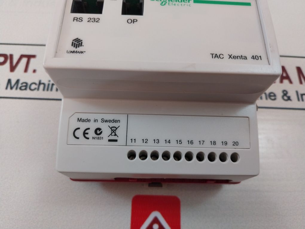 Schneider Electric Tac Xenta 401 Programmable Controller 24V Ac