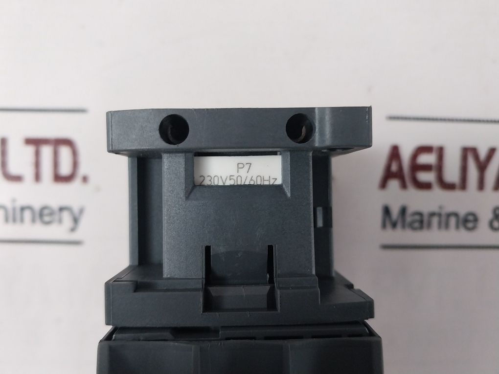 Schneider Elecric Lc1D32