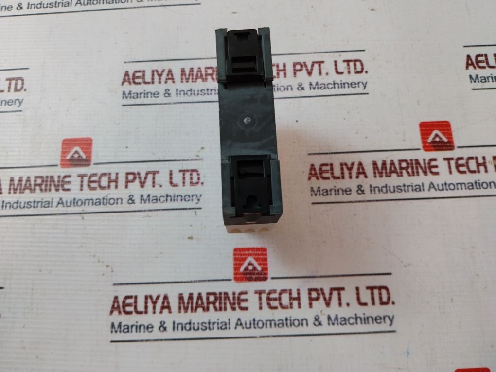 Schneider Electric Telemecanique Re7Pe11Bu Timer Delay Relay 0.05S-300H