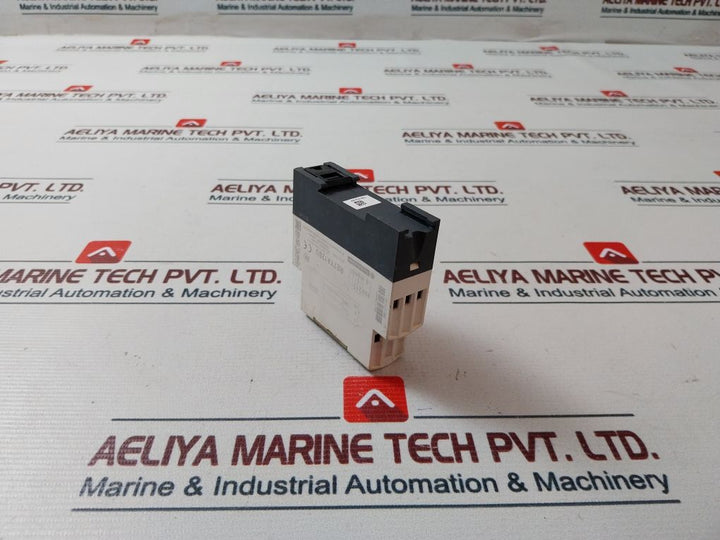 Schneider Electric Telemecanique Re7Ya12Bu Time Delay Relay 