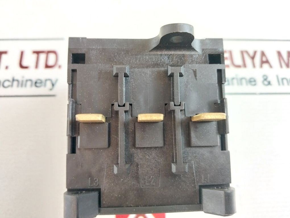Schneider Electric V4 Load Break Switch 63A 600V