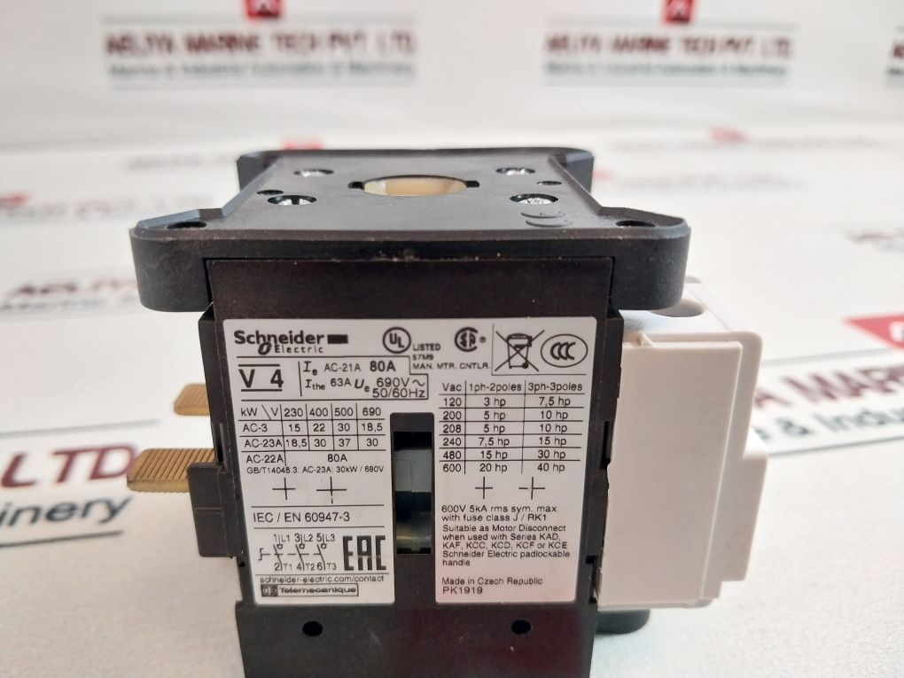 Schneider Electric V4 Load Break Switch 63A 600V