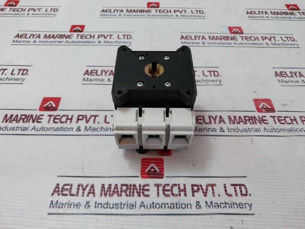 Schneider Electric V 4 Control Switch Body 3R1114, 600V