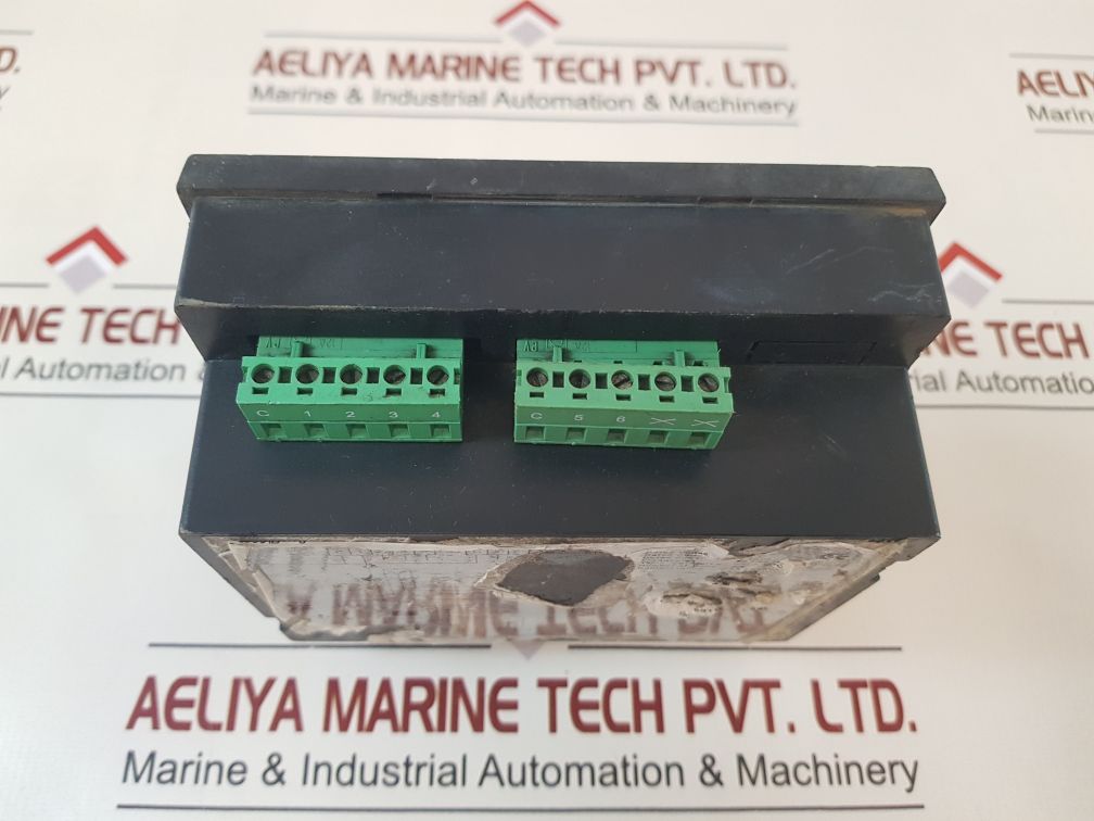 Schneider Electric Varlogic Rt6 Varmeter Controller
