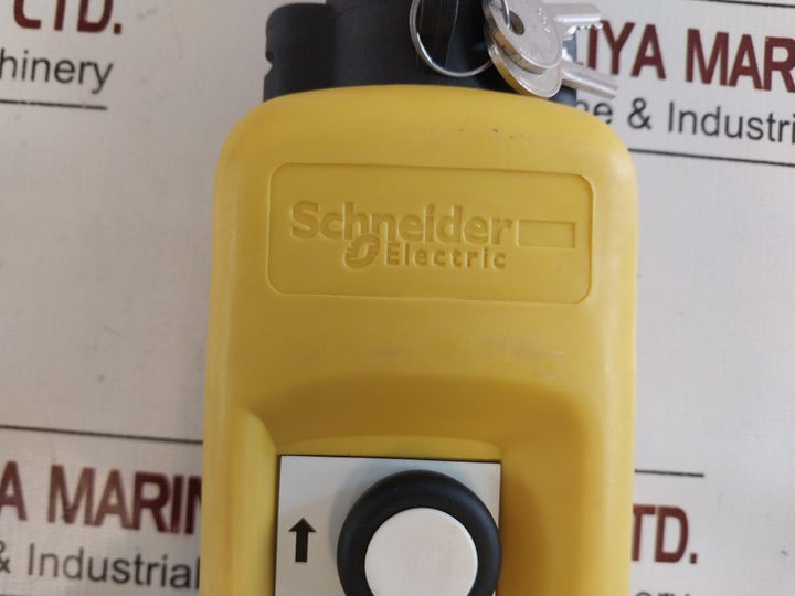 Schneider Electric Xac-a06 Pendant Station/Push Button Control