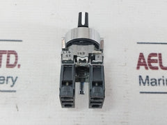 Schneider Electric Xb4 Bd33 Selector Switch 3A