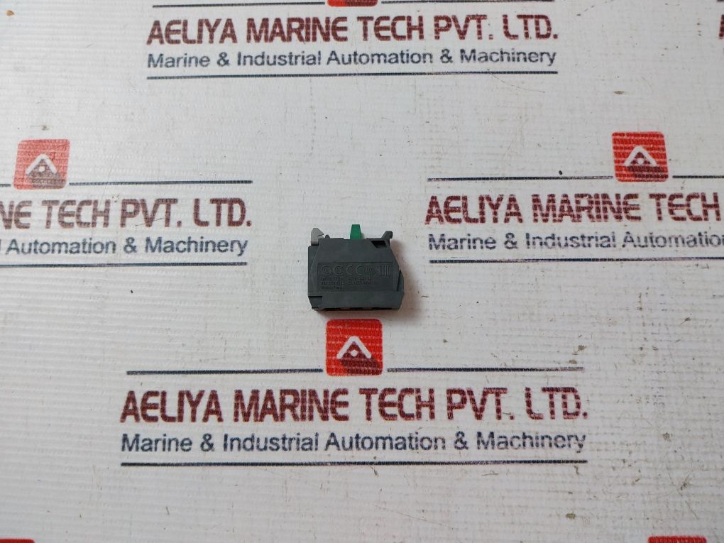 Schneider Electric Zbe-101 Contact Block 240V 3A