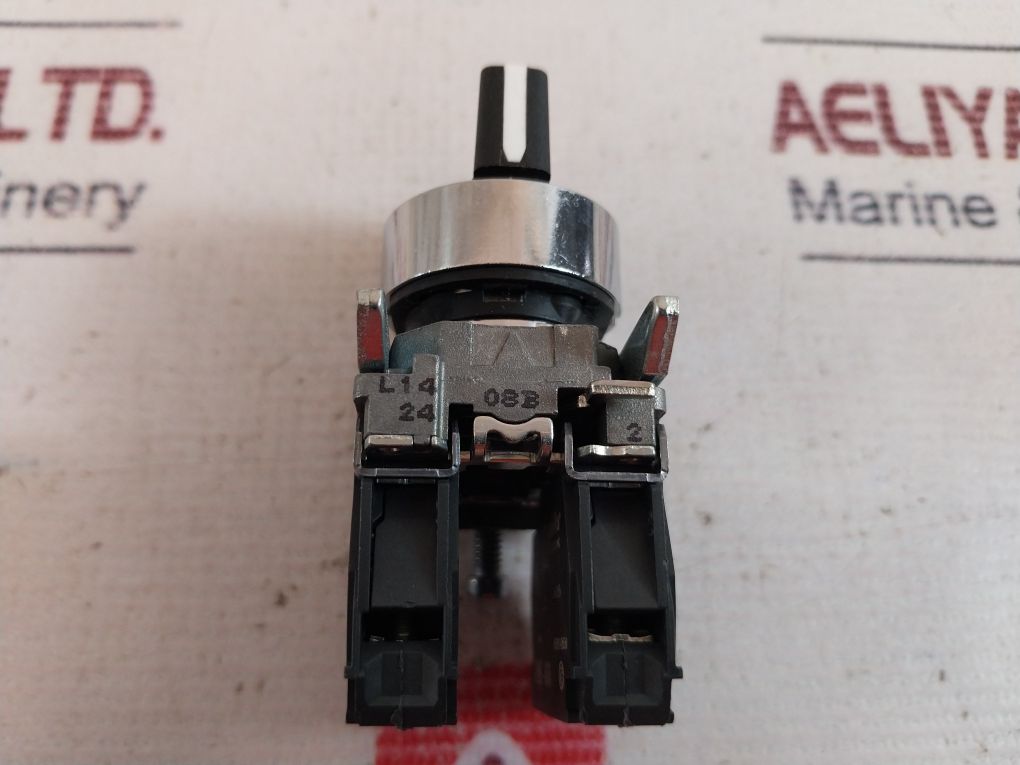 Schneider Electric Zbe-101 Contact Block With Xb4Bj53 3 Position Switch