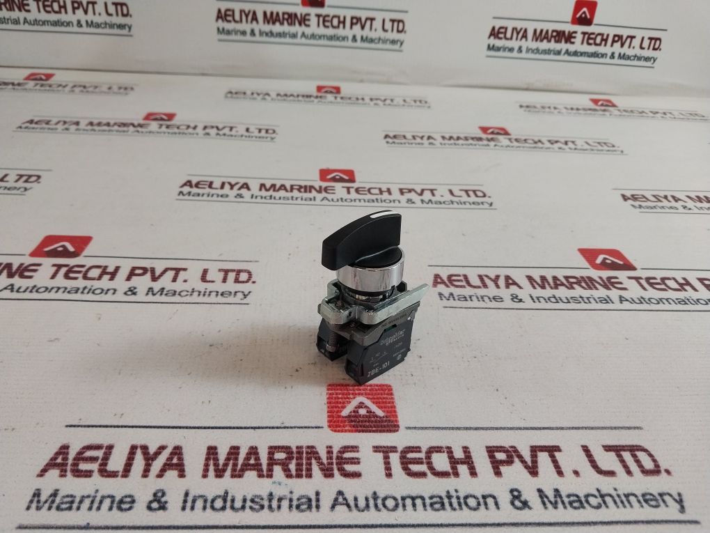 Schneider Electric Zbe-101 Contact Block With Xb4Bj53 3 Position Switch