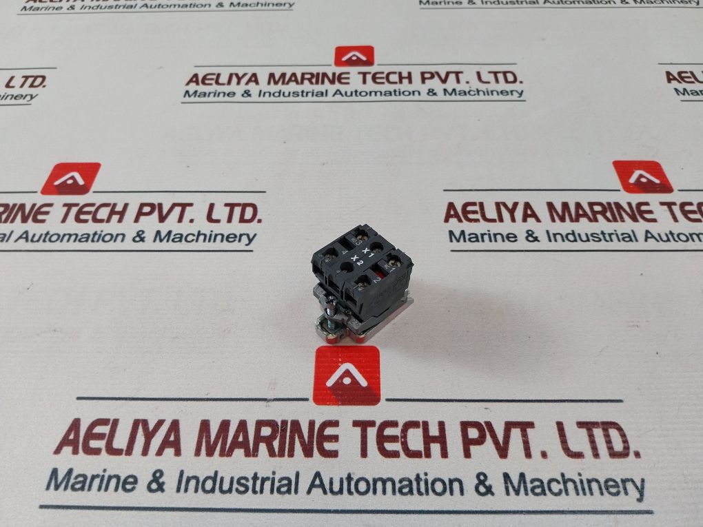 Schneider Electric Zbe-101 Contact Block