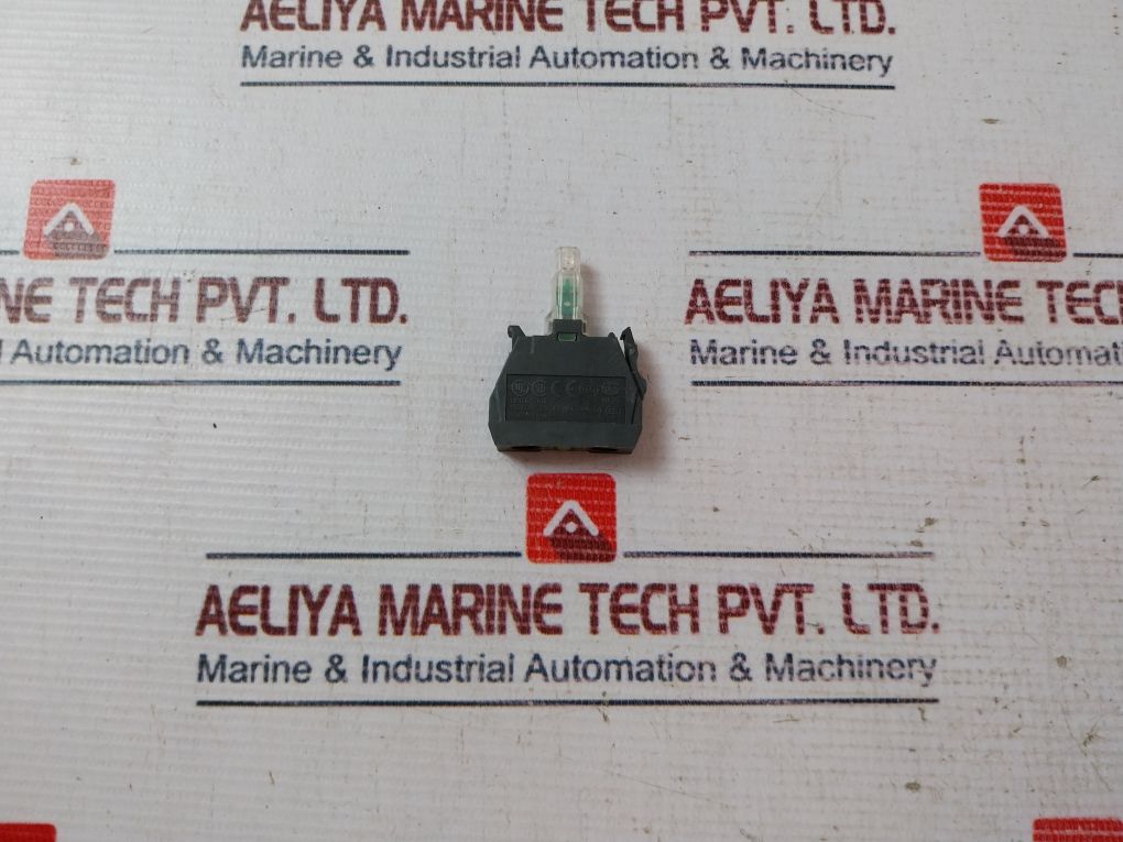 Schneider Electric Zbv-m3 Light Block