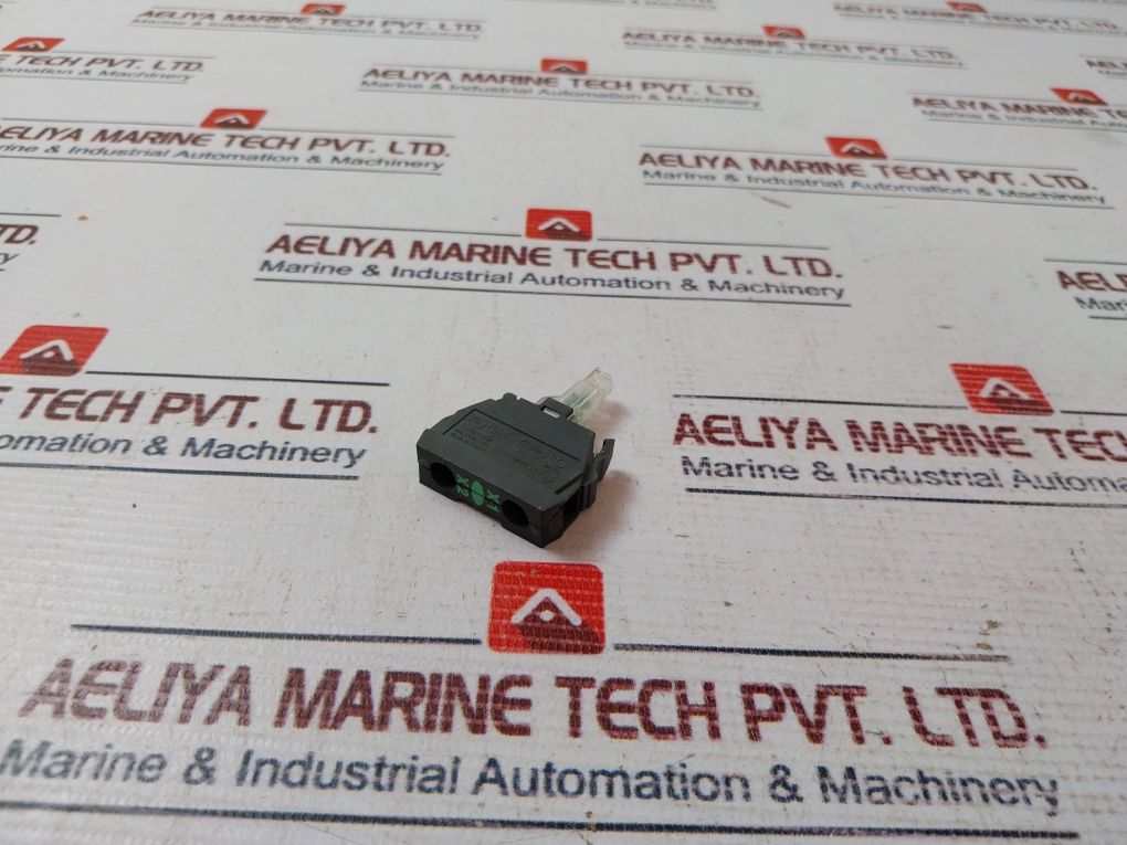 Schneider Electric Zbv-m3 Light Block