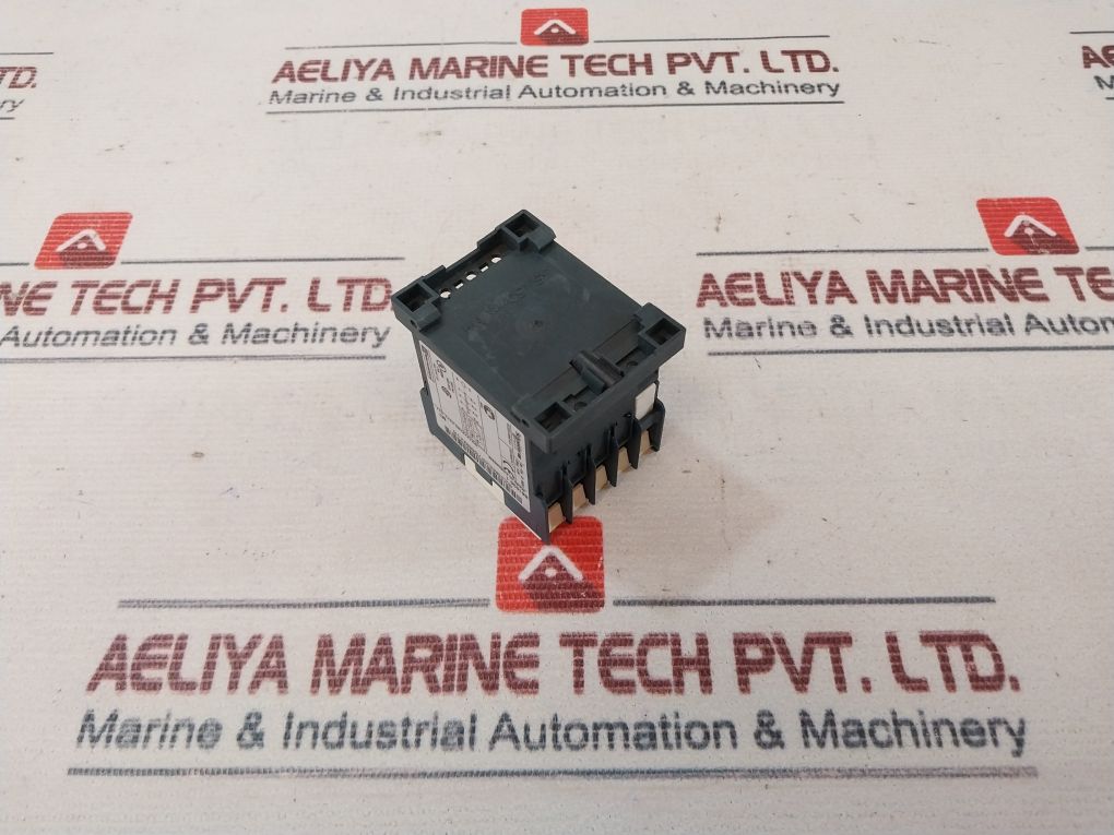 Schneider Electric/Telemecanique Ca2Kn22M7 Control Relay 690V