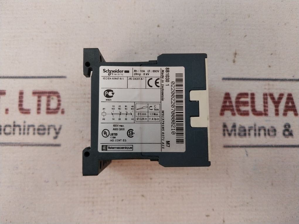 Schneider Electric/Telemecanique Ca2Kn22M7 Control Relay 690V