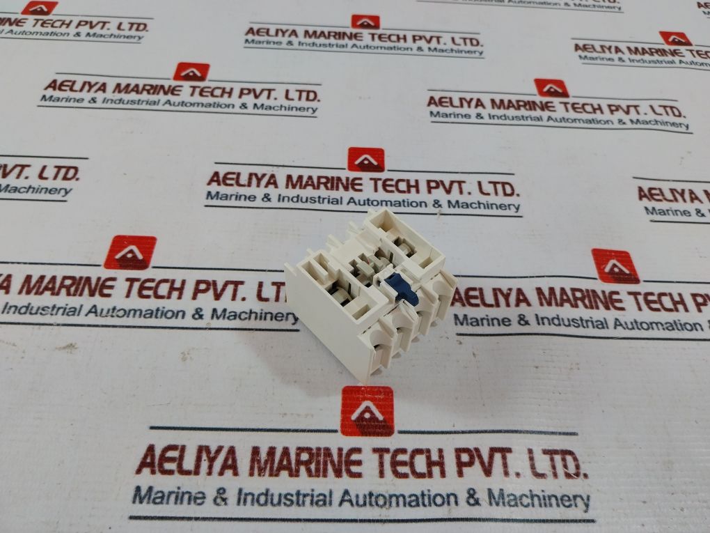 Schneider Electric/Telemecanique Ladn22G Auxiliary Contact Block 10A 690V