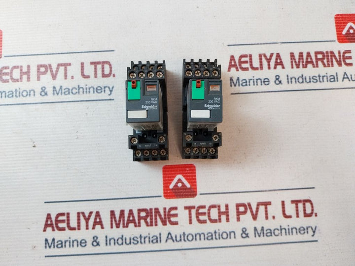 Schneider Electric/Telemecanique Rxm4Ab1P7 Plug In Relay With Socket Rxze2M114M