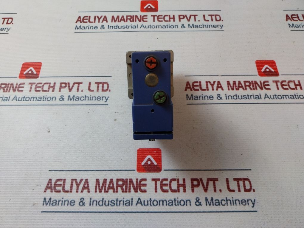 Schneider Electric/Telemecanique Xml Bm02V2S11 Pressure Switch