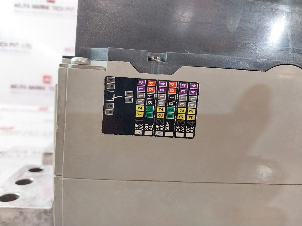 Schneider Electric Ns2000N 2000 Amp Micrologic 2.0A Circuit Breaker 750V