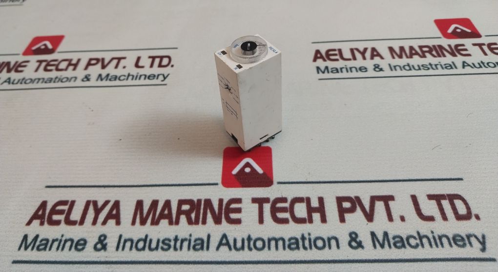 Schneider Rexl4Tmp7 Multi Function Time Delay Relay 230V Ac