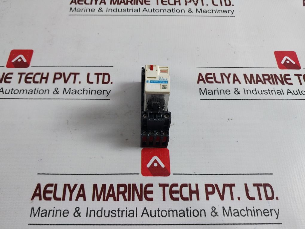 Schneider Electric Rxm4Gb2B7 Relay With Rxze2M114M Socket