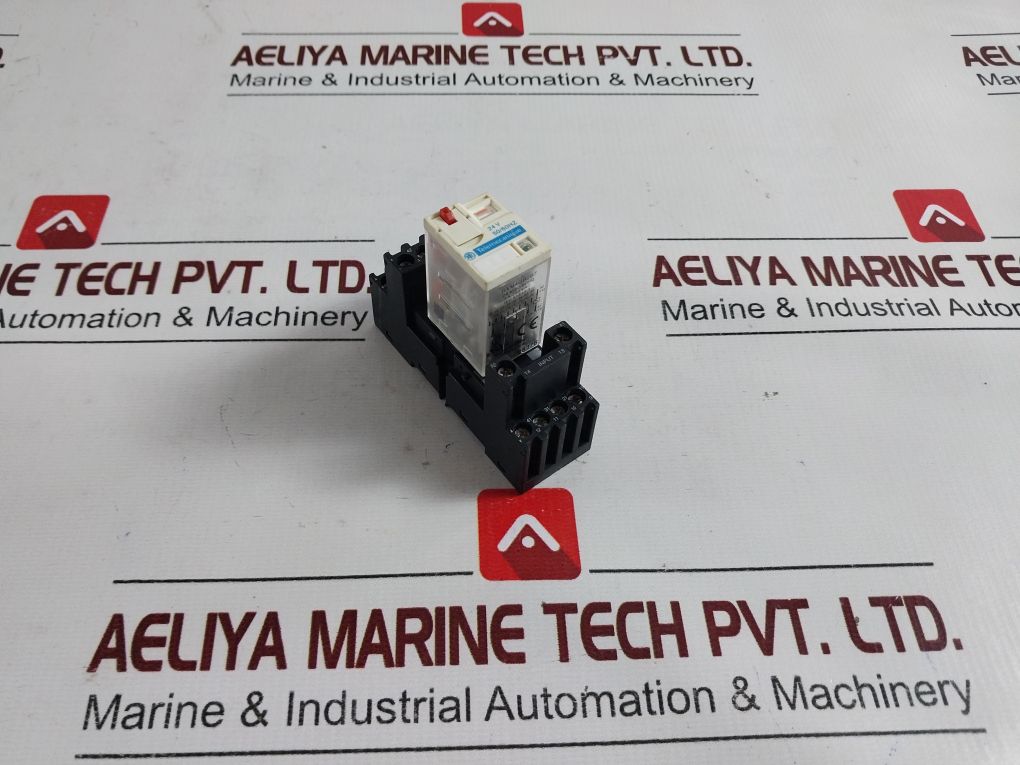 Schneider Electric Rxm4Gb2B7 Relay With Rxze2M114M Socket