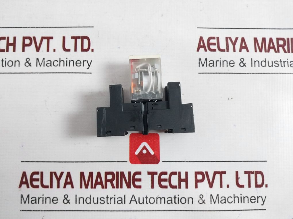 Schneider Electric Rxm4Gb2B7 Relay With Rxze2M114M Socket