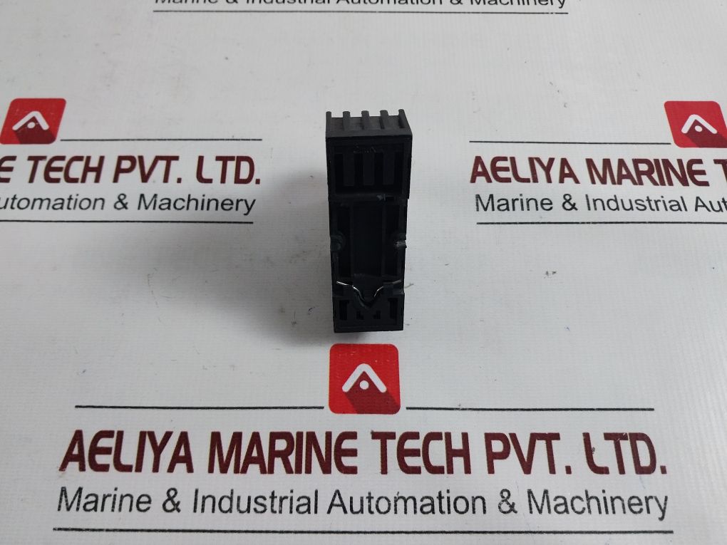 Schneider Electric Rxm4Gb2B7 Relay With Rxze2M114M Socket