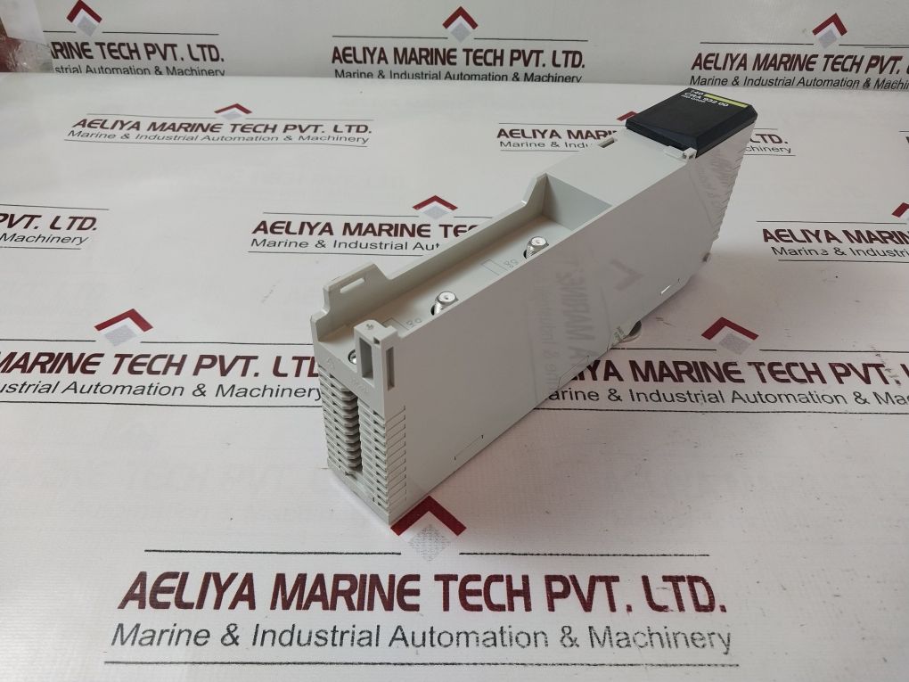 Schneider 140Cra93200 Modicon Quantum Rio Drop Adaptor Module