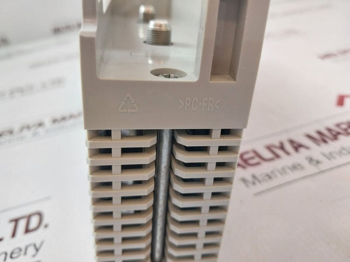 Schneider Electric 140Crp93200 Rio Head S908 2 Ch Module