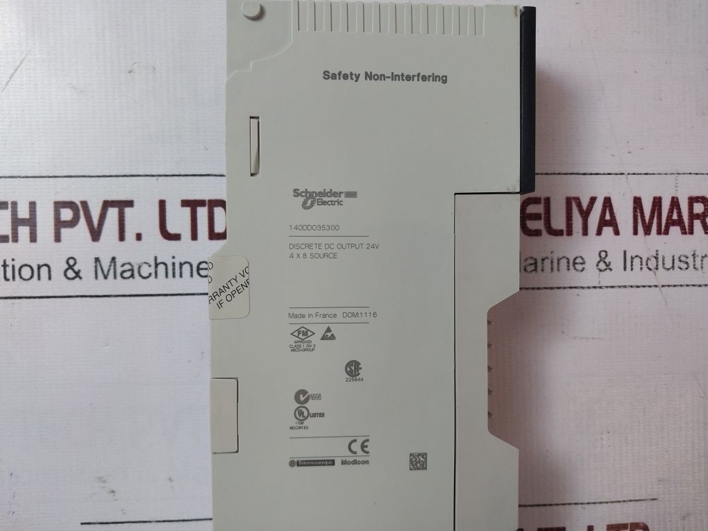 Schneider/Telemecanique 140Ddo35300 Dc Output Module Pv:01 Rl:83