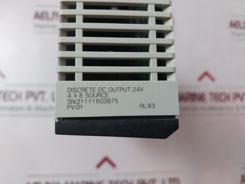 Schneider/Telemecanique 140Ddo35300 Dc Output Module Pv:01 Rl:83