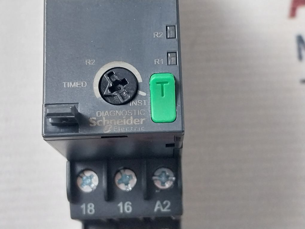 Schneider Telemecanique Re22R2Amr On Delay Timer