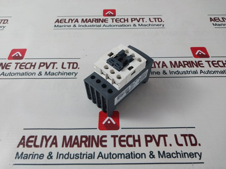Schneider Electric W413808670311 02