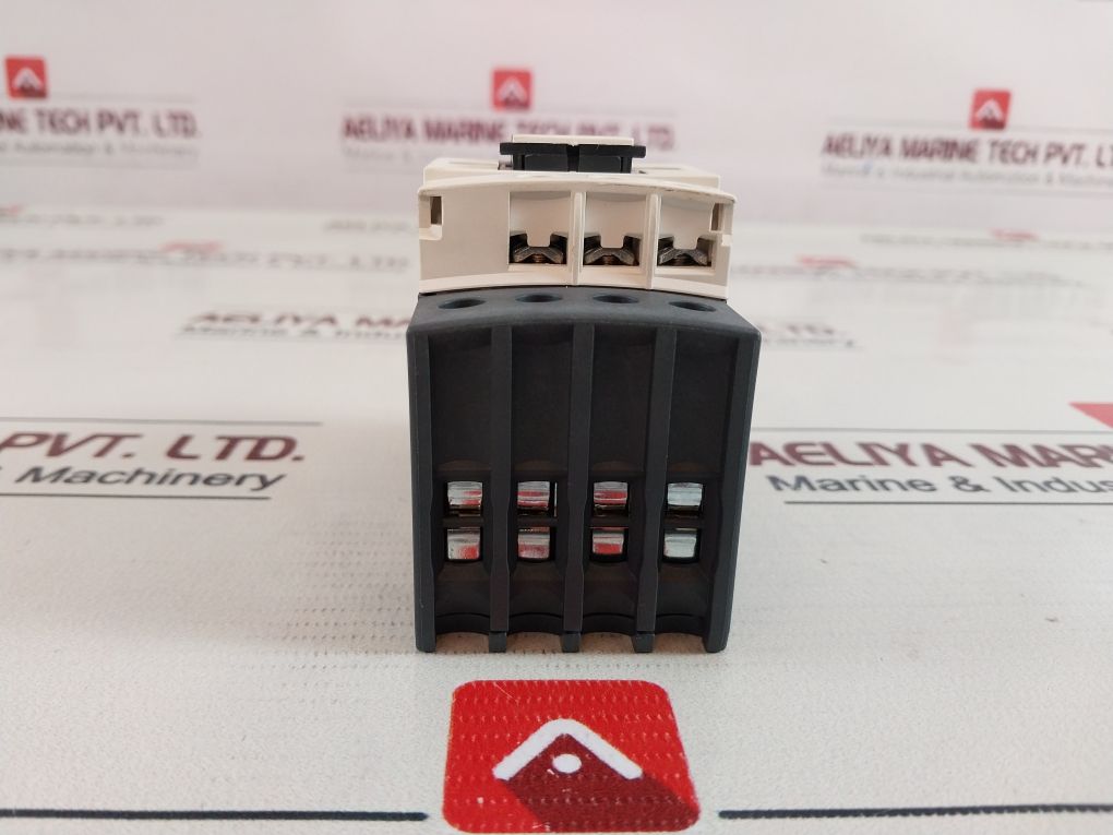 Schneider Electric W413808690311 02