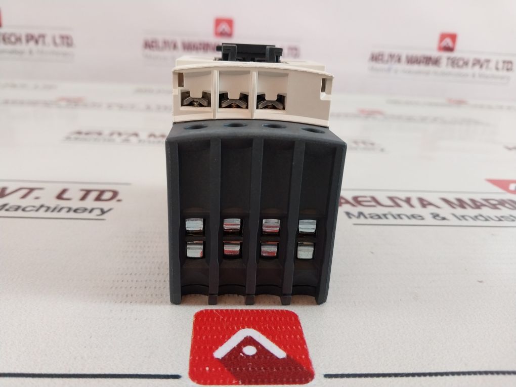 Schneider Electric W413808690311 02