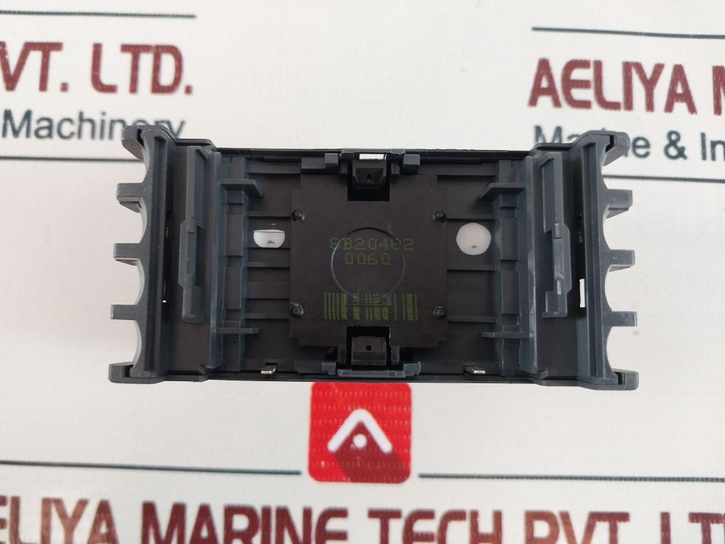 Schneider Electric W413808690311 02