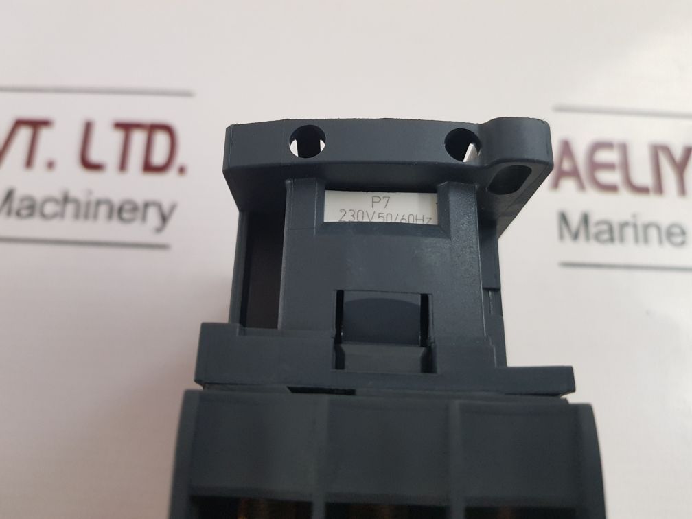 SchneiderTelemecanique Lc1D32P7 Contactor 5Kw400V Free Shipping