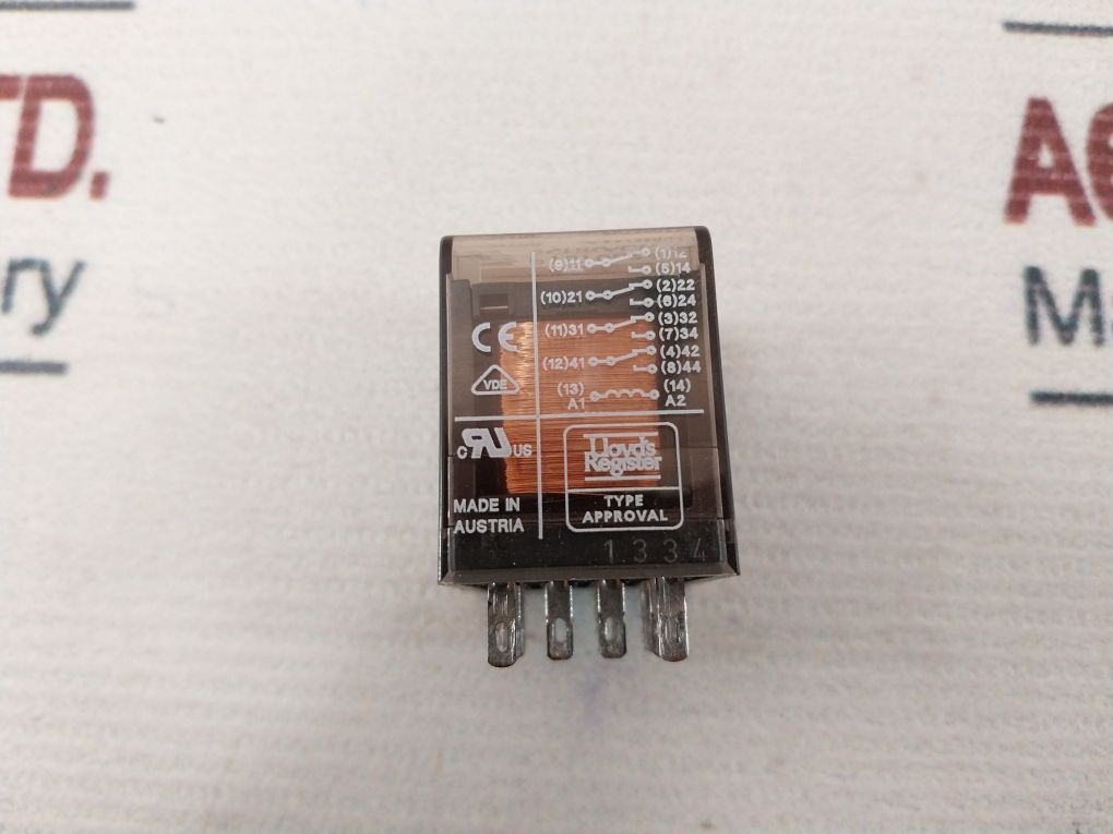 Schrack Pt570024 Relay With Socket Pt78704