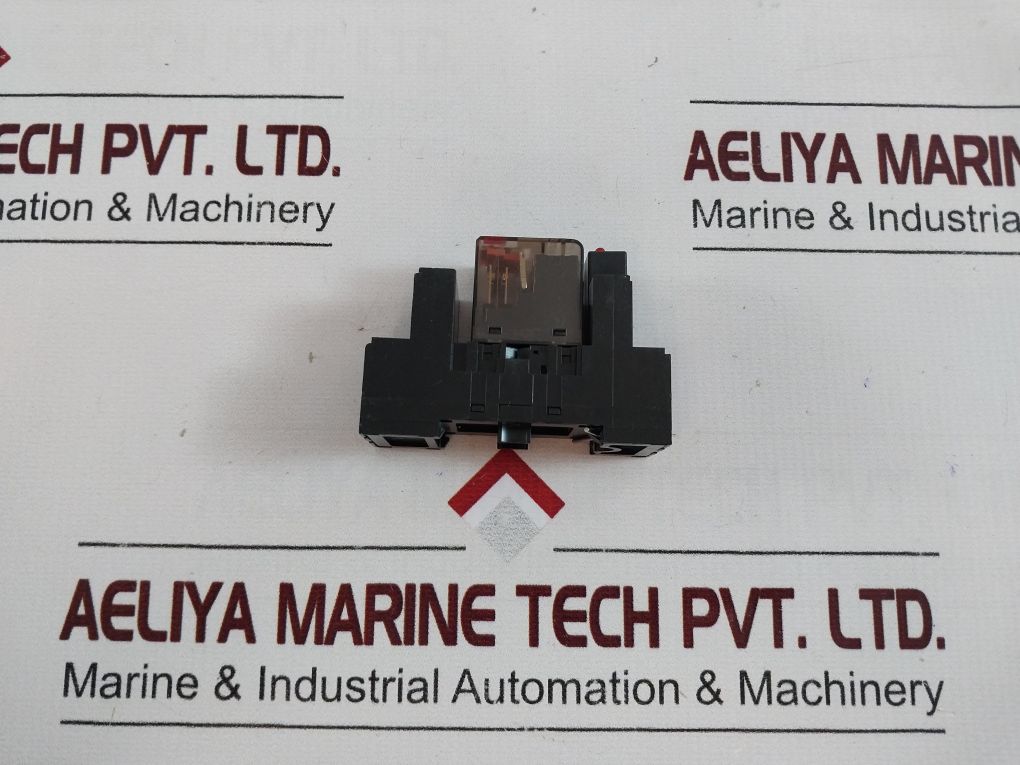 Schrack Pt570730 230V~ Relay With Socket
