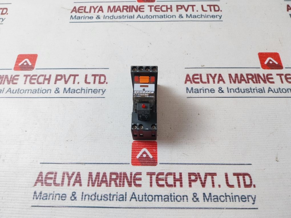 Schrack Pt570730 Relay With E113714 Base