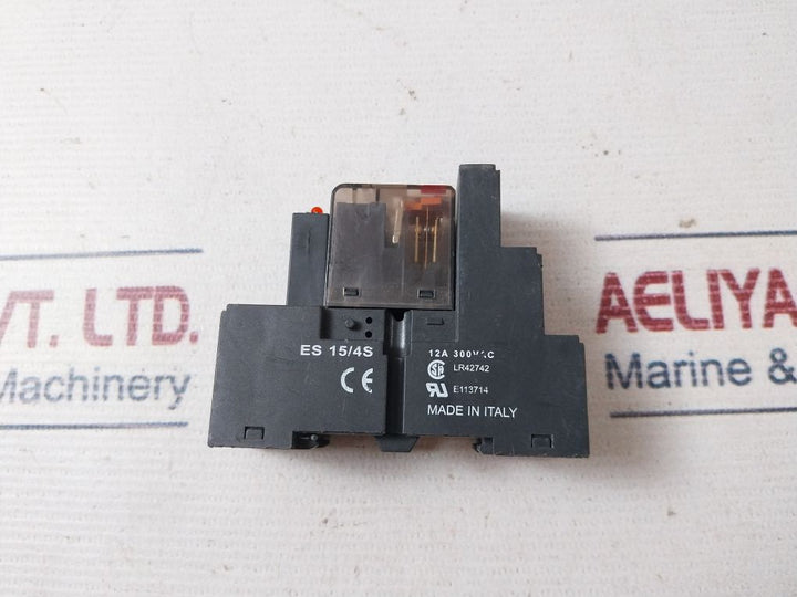 Schrack Pt570730 Relay With E113714 Base