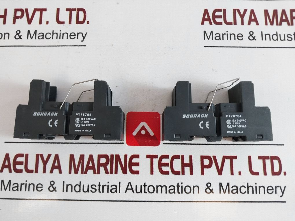 Lot Of 4X Schrack Pt78704 Relay Socket