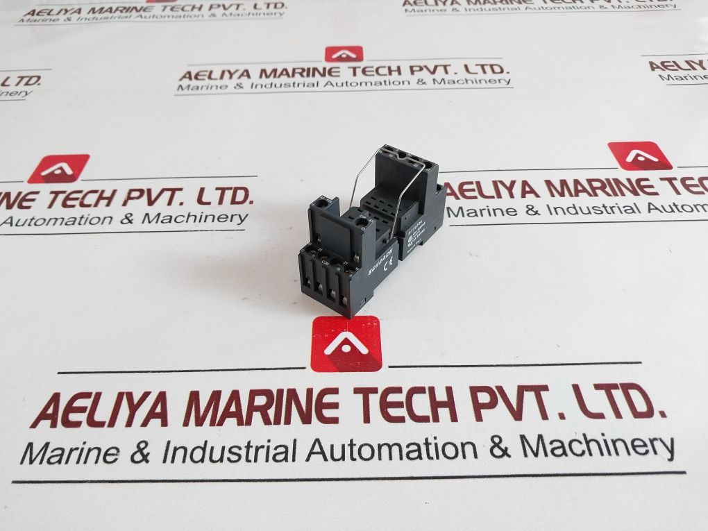 Lot Of 4X Schrack Pt78704 Relay Socket