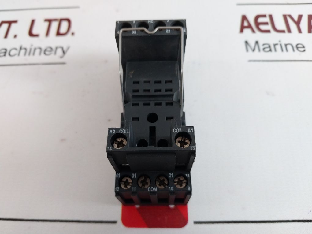 Lot Of 4X Schrack Pt78704 Relay Socket