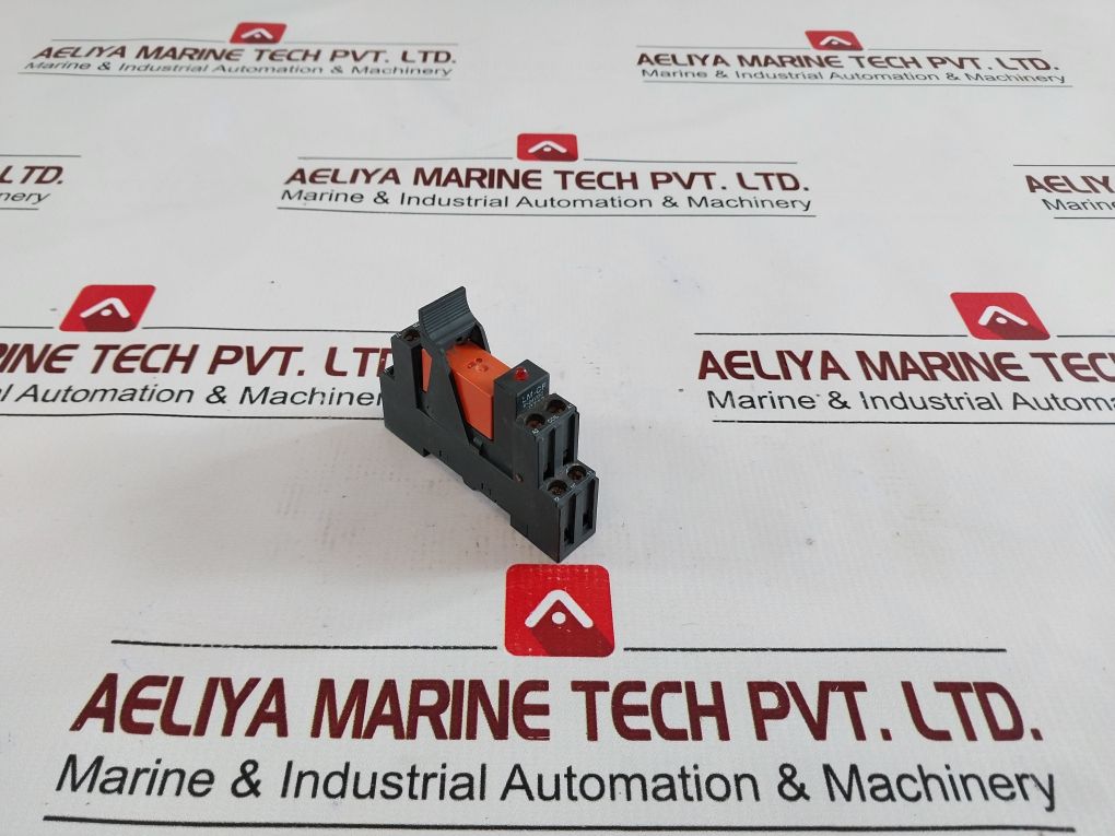 Schrack Rte24024 Relay With Socket