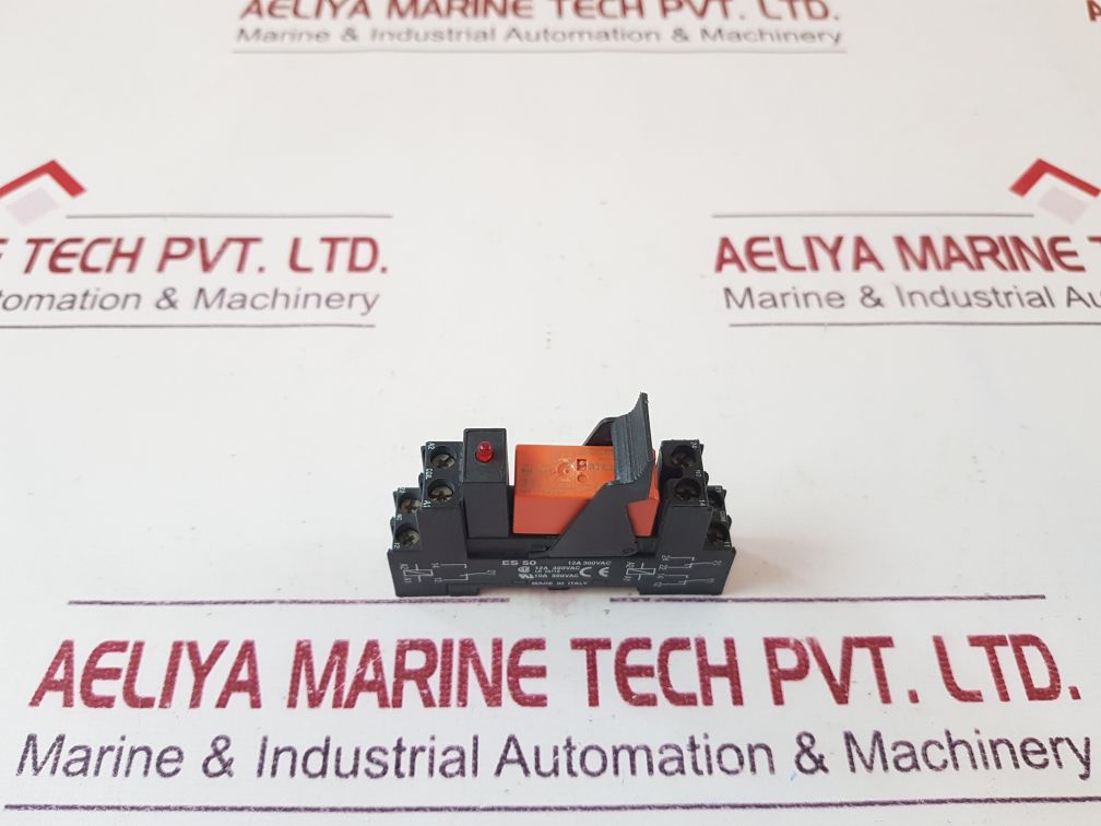 Schrack Type 42 6/24V Dc Relay With Base