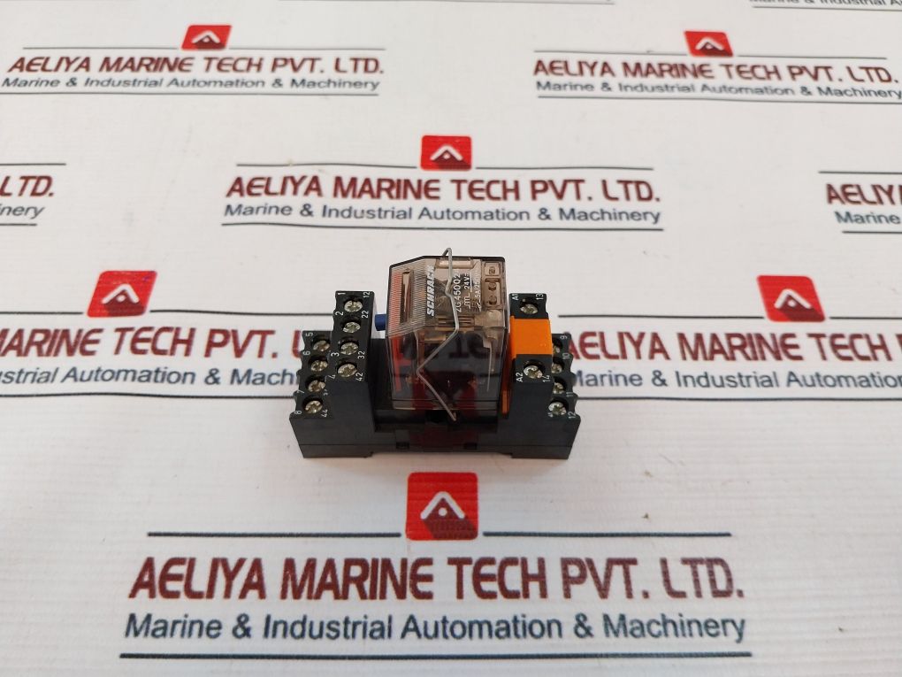Schrack Zg 450024 Relay With Base 6A/250V