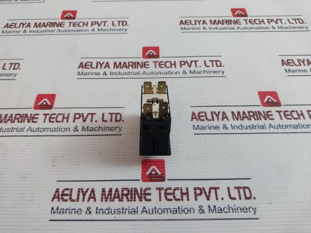 Schurter Ta45-abdwf050C0 Circuit Protection Panel Mount