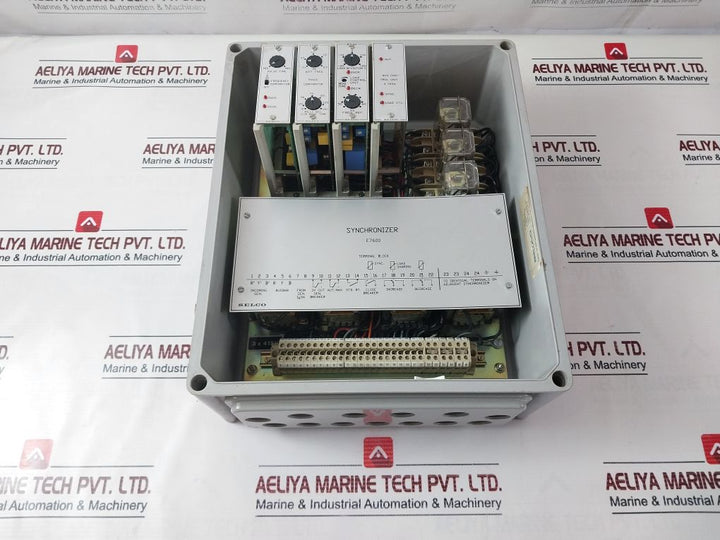 Selco E7600 Phase Comparator