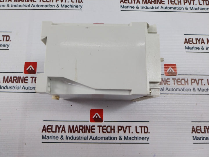 Selco T3000-00 Frequency Output Relay 40-70Hz